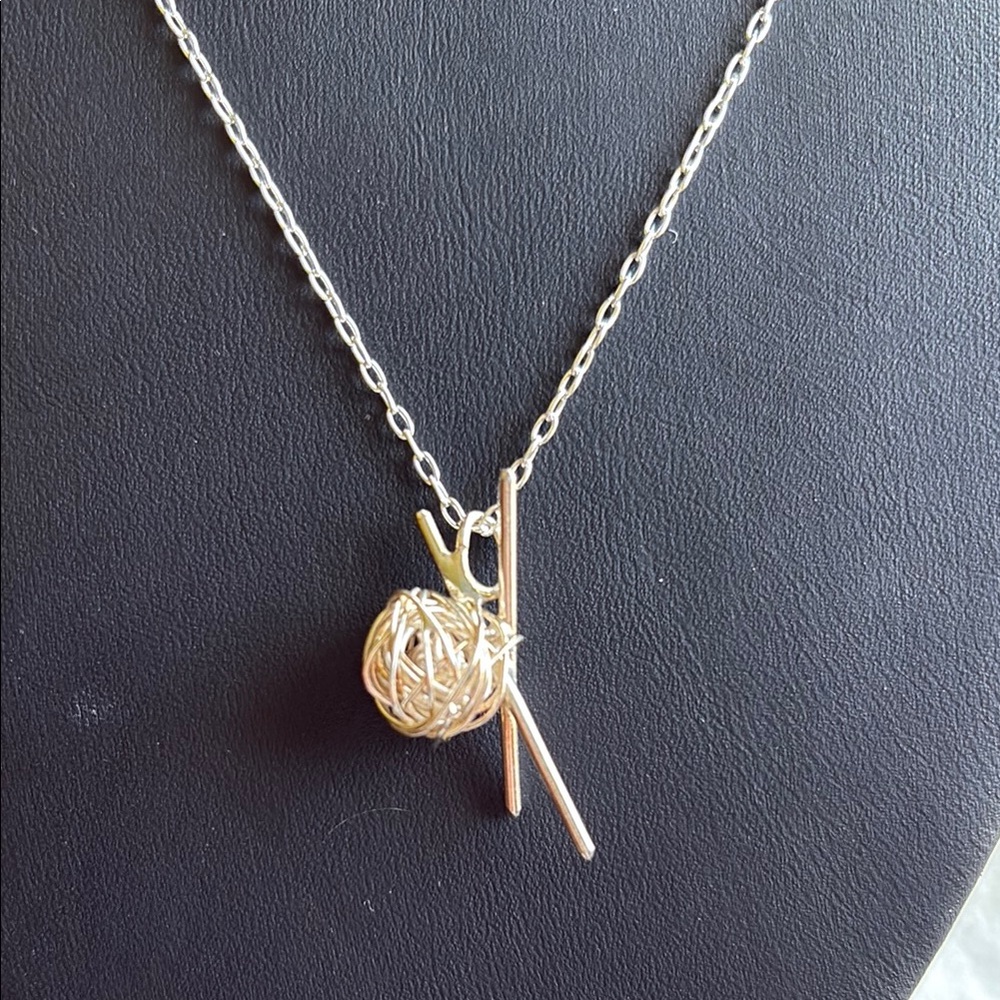 Yarn ball with knitting needles Silver Necklace marked 925